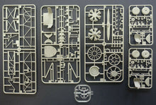 Load image into Gallery viewer, Roden 1/32 US Boeing-Stearman PT-17 Kaydet 631C