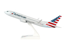 Load image into Gallery viewer, Skymarks 1/130 American Boeing 737-800 New Livery Plastic Replica SKR759