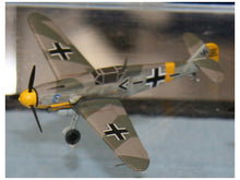 Load image into Gallery viewer, Sweet 1/144 German Messerschmitt Bf109F-4 Barbarossa 14115