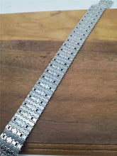 Load image into Gallery viewer, San Xin Model 1/35 German King Tiger Metal Track Links with Brass Pins SX35001