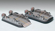 Load image into Gallery viewer, Tamiya 1/700 Japanese JMSDF Shimokita LST-4002  31006