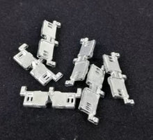 Load image into Gallery viewer, San Xin Model 1/35 German Leopard II Metal Track Links w/ Brass Pins SX35006